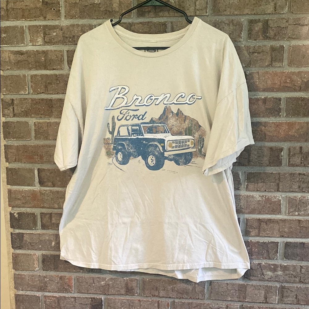 Ford Bronco Beige Graphic Tee